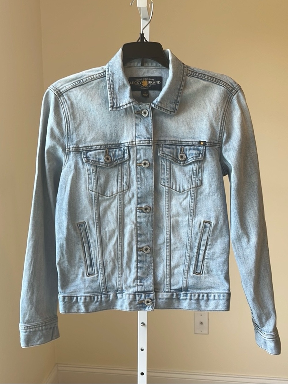 Lucky Brand Light Wash Classic Denim Jacket Size S